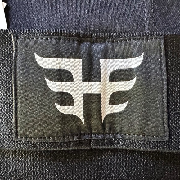 NWT Heroine Sport Magenta Marvel Convertible Bra - Picture 7 of 14